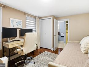 806 S 8TH, Philadelphia PA 19147