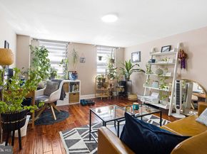 806 S 8TH, Philadelphia PA 19147