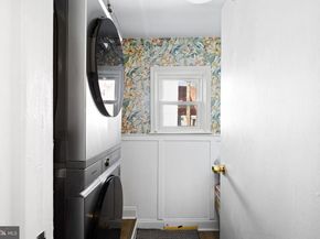 806 S 8TH, Philadelphia PA 19147
