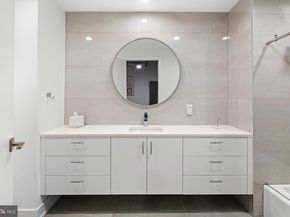 1352 South Street 500, Philadelphia PA 19147