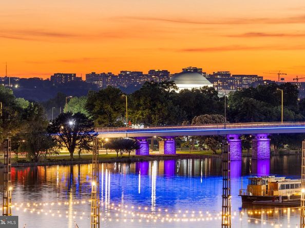 45 Sutton Square SW 406, Washington DC 20024