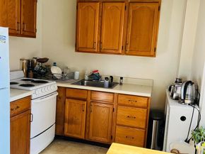 13 S Chester Road, Swarthmore PA 19081