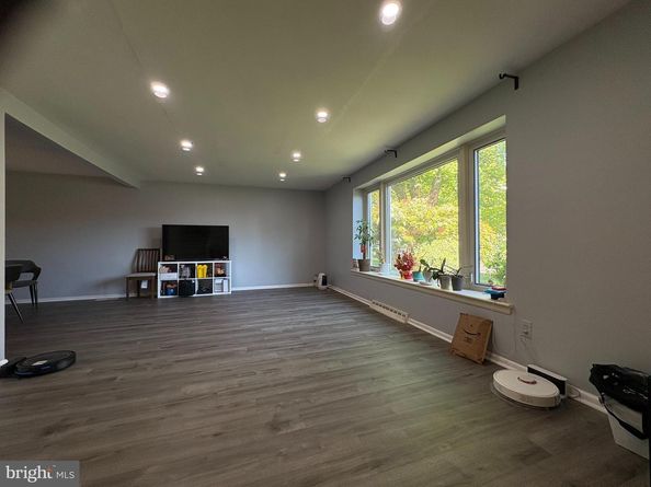 416 Emerson Road, Huntingdon Valley PA 19006