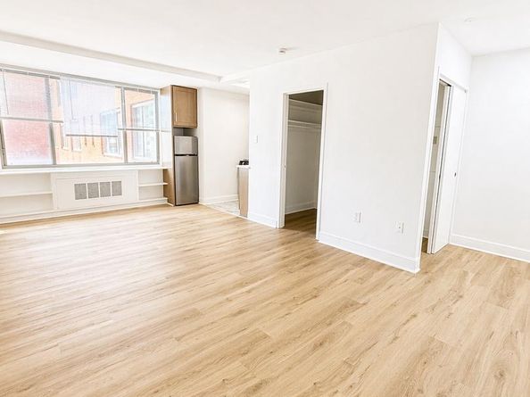1121 Arlington Boulevard 313, Arlington VA 22209