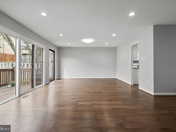 3170 Readsborough Court, Fairfax VA 22031