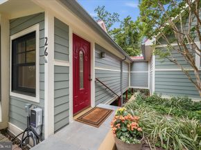 26 Wellesley Circle, Glen Echo MD 20812