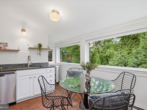 26 Wellesley Circle, Glen Echo MD 20812