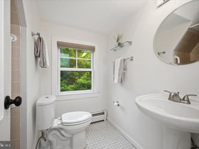 26 Wellesley Circle, Glen Echo MD 20812