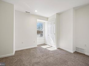 636 N 40TH Street, Philadelphia PA 19104