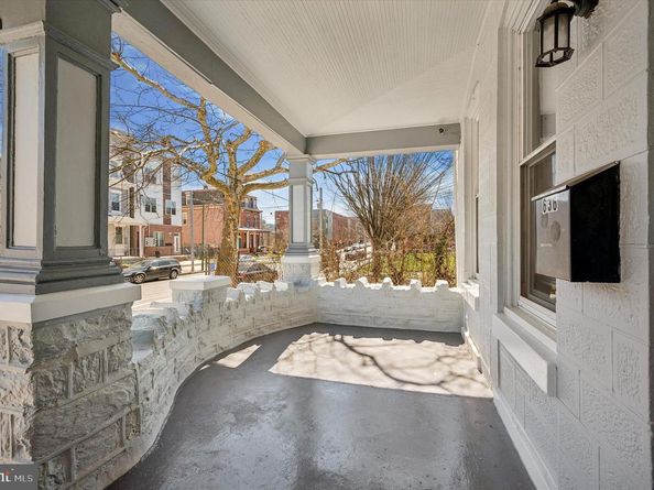 636 N 40TH Street, Philadelphia PA 19104