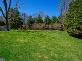 1122 Brynlawn Road, Villanova PA 19085