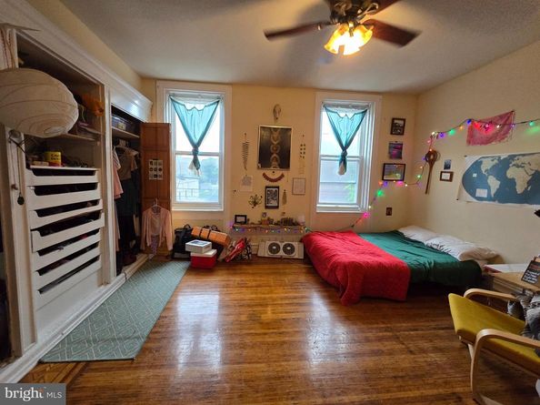 1733 W Montgomery Avenue, Philadelphia PA 19121