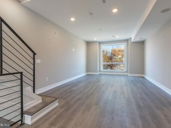 2327 N 3rd Street, Philadelphia PA 19133