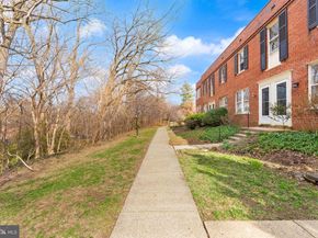 1510 S Edgewood Street 541, Arlington VA 22204
