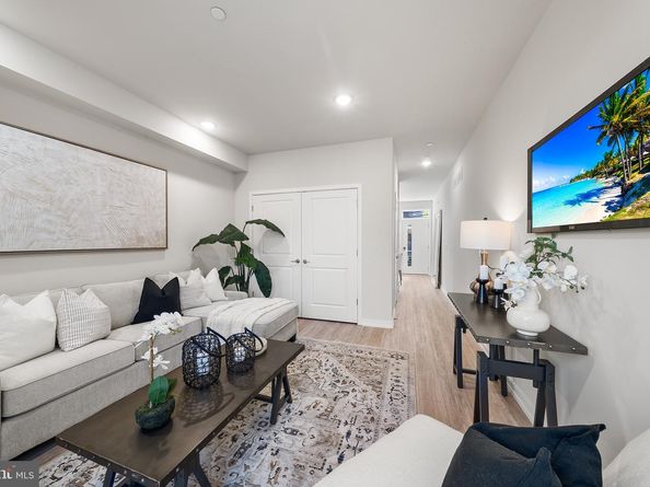 2201 W Thompson Street B, Philadelphia PA 19121