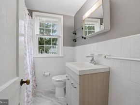 905 Addingham Avenue, Drexel Hill PA 19026