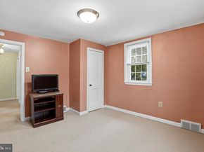 905 Addingham Avenue, Drexel Hill PA 19026