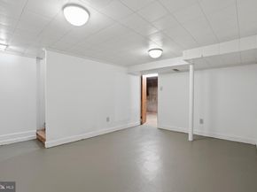 905 Addingham Avenue, Drexel Hill PA 19026