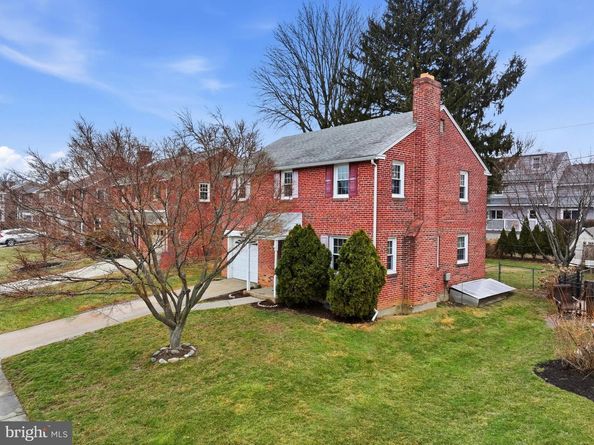 905 Addingham Avenue, Drexel Hill PA 19026