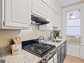 2039 New Hampshire Avenue NW 307, Washington DC 20009