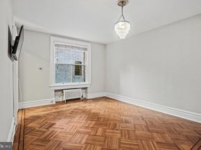 2039 New Hampshire Avenue NW 307, Washington DC 20009