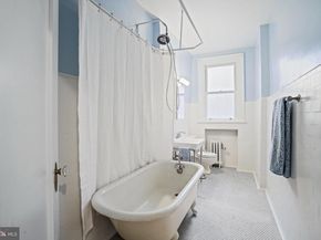 2039 New Hampshire Avenue NW 307, Washington DC 20009