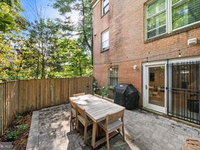5025 Domain Place 26, Alexandria VA 22311