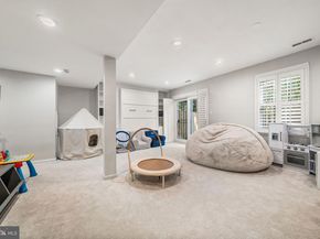 5025 Domain Place 26, Alexandria VA 22311
