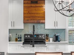 5025 Domain Place 26, Alexandria VA 22311