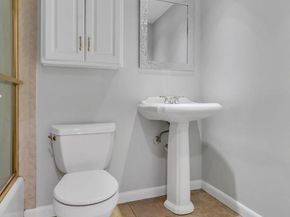 6141 Leesburg Pike 504, Falls Church VA 22041