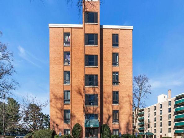 6141 Leesburg Pike 504, Falls Church VA 22041