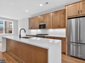 4965 Lachlan Mews, Alexandria VA 22304