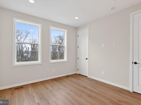 4965 Lachlan Mews, Alexandria VA 22304