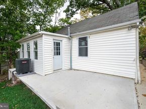 1227 44TH Place SE, Washington DC 20019