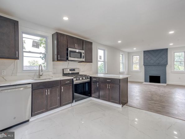 1227 44TH Place SE, Washington DC 20019