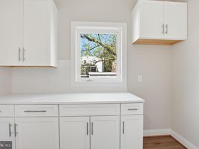 5709 5TH Street S, Arlington VA 22204