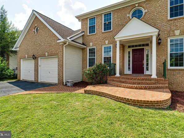 1936 Lord Fairfax Road, Vienna VA 22182