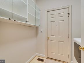 1936 Lord Fairfax Road, Vienna VA 22182