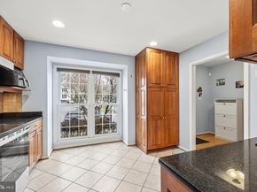 4534 Shoal Creek Court, Alexandria VA 22312