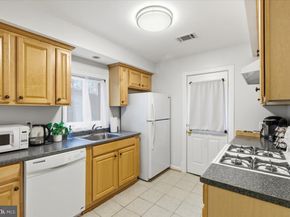 1023 19TH Street S, Arlington VA 22202