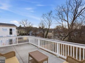 1023 19TH Street S, Arlington VA 22202