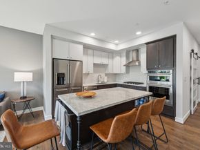 625 Slaters Lane 304, Alexandria VA 22314