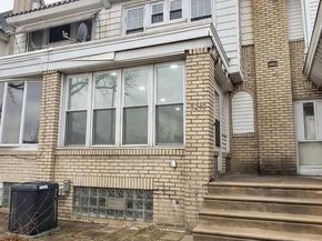 5240 E Roosevelt Boulevard, Philadelphia PA 19124