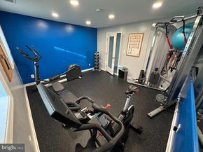 1405 E Abingdon Drive 1, Alexandria VA 22314