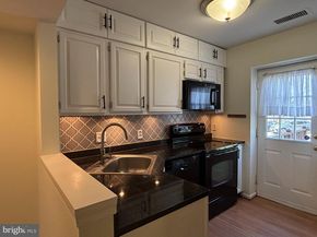 1405 E Abingdon Drive 1, Alexandria VA 22314