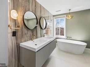 552 N 18TH Street, Philadelphia PA 19130