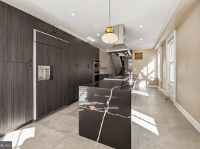 552 N 18TH Street, Philadelphia PA 19130