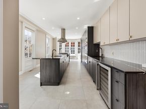 552 N 18TH Street, Philadelphia PA 19130