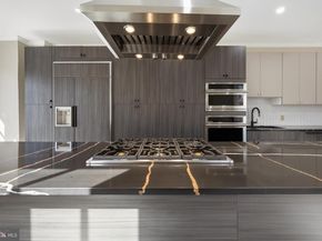 552 N 18TH Street, Philadelphia PA 19130