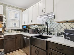 6430 N Smedley Street, Philadelphia PA 19126